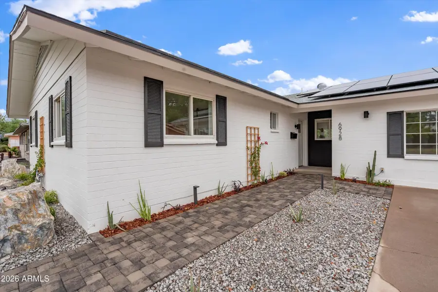 6928 E Almeria Road, Scottsdale, AZ 85257 - #3
