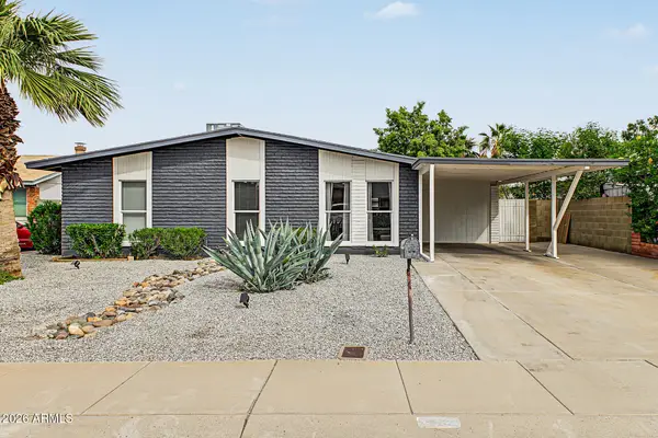 6738 W Medlock Drive, Glendale, AZ 85303