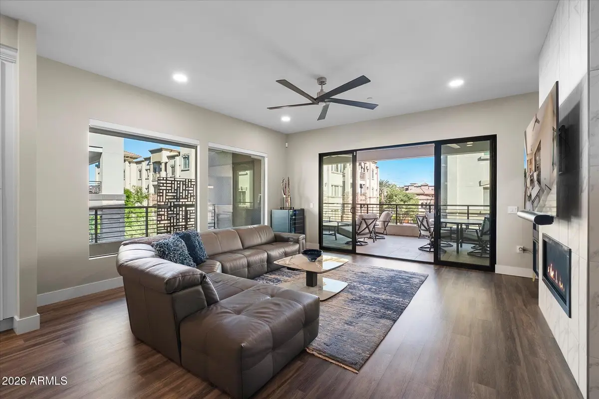 5250 E Deer Valley Drive #353, Phoenix, AZ 85054 - #1