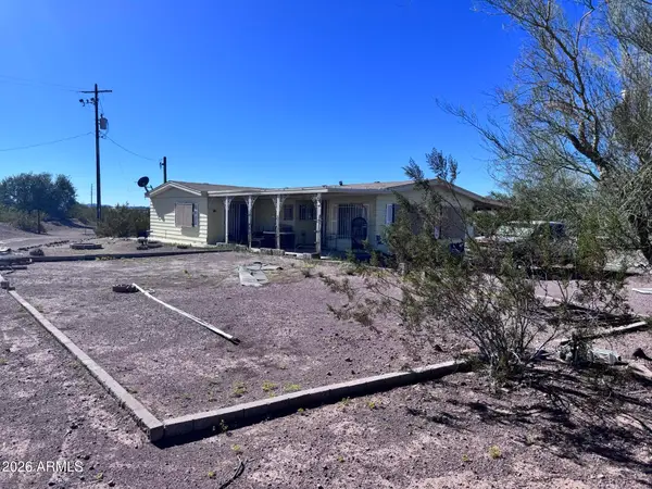 27124 Rayder Avenue, Bouse, AZ 85325