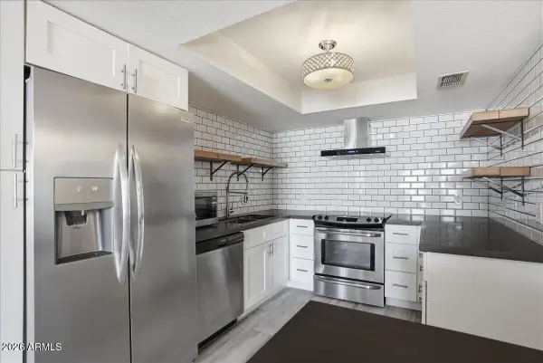 7910 E Camelback Road #402, Scottsdale, AZ 85251