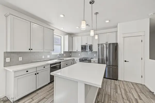 300 N Gila Springs Boulevard #111, Chandler, AZ 85226