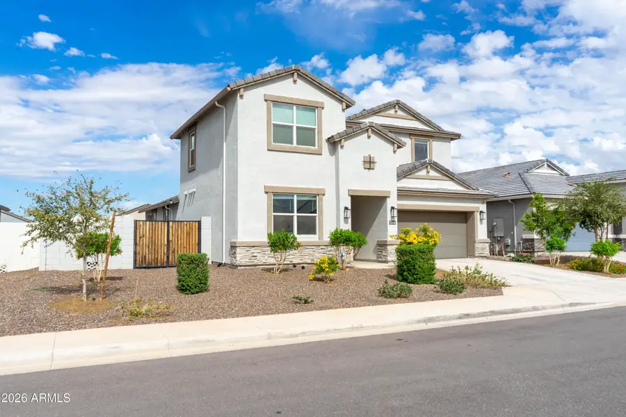 2916 W Stradling Avenue, Apache Junction, AZ 85120 - #3
