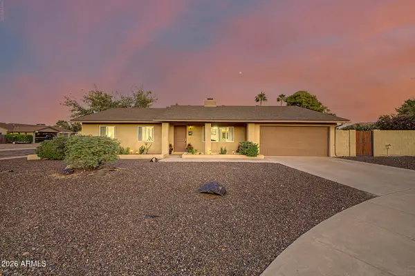 2831 E North Lane, Phoenix, AZ 85028