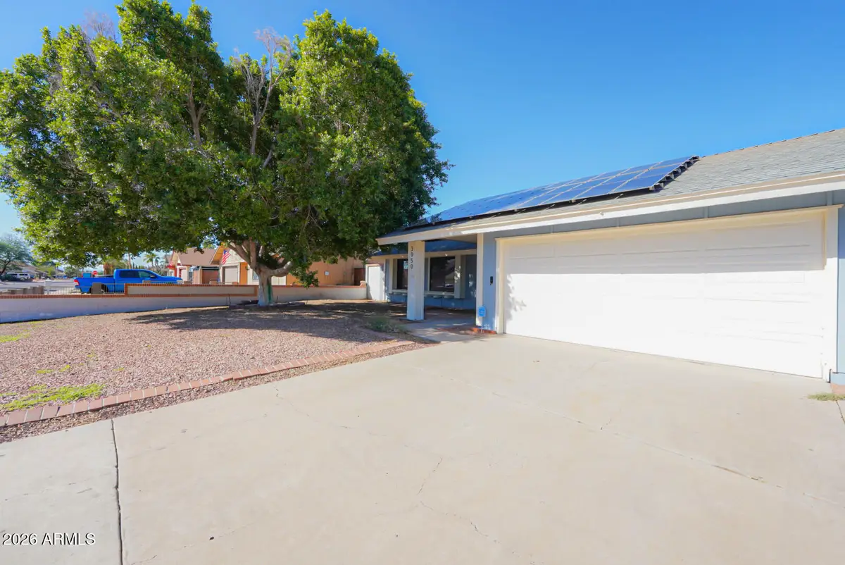 3950 W Hearn Road, Phoenix, AZ 85053 - #1
