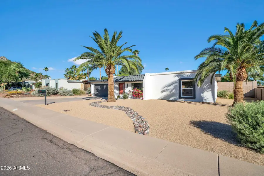 2420 E Shangri La Road, Phoenix, AZ 85028 - #3