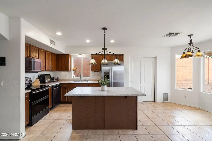 1940 E Aire Libre Avenue, Phoenix, AZ 85022 - #3