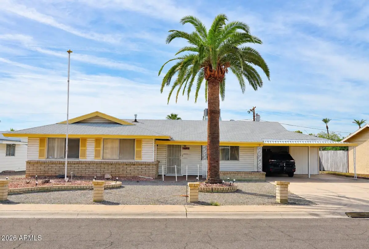 12442 N Cherry Hills Drive E, Sun City, AZ 85351 - #1