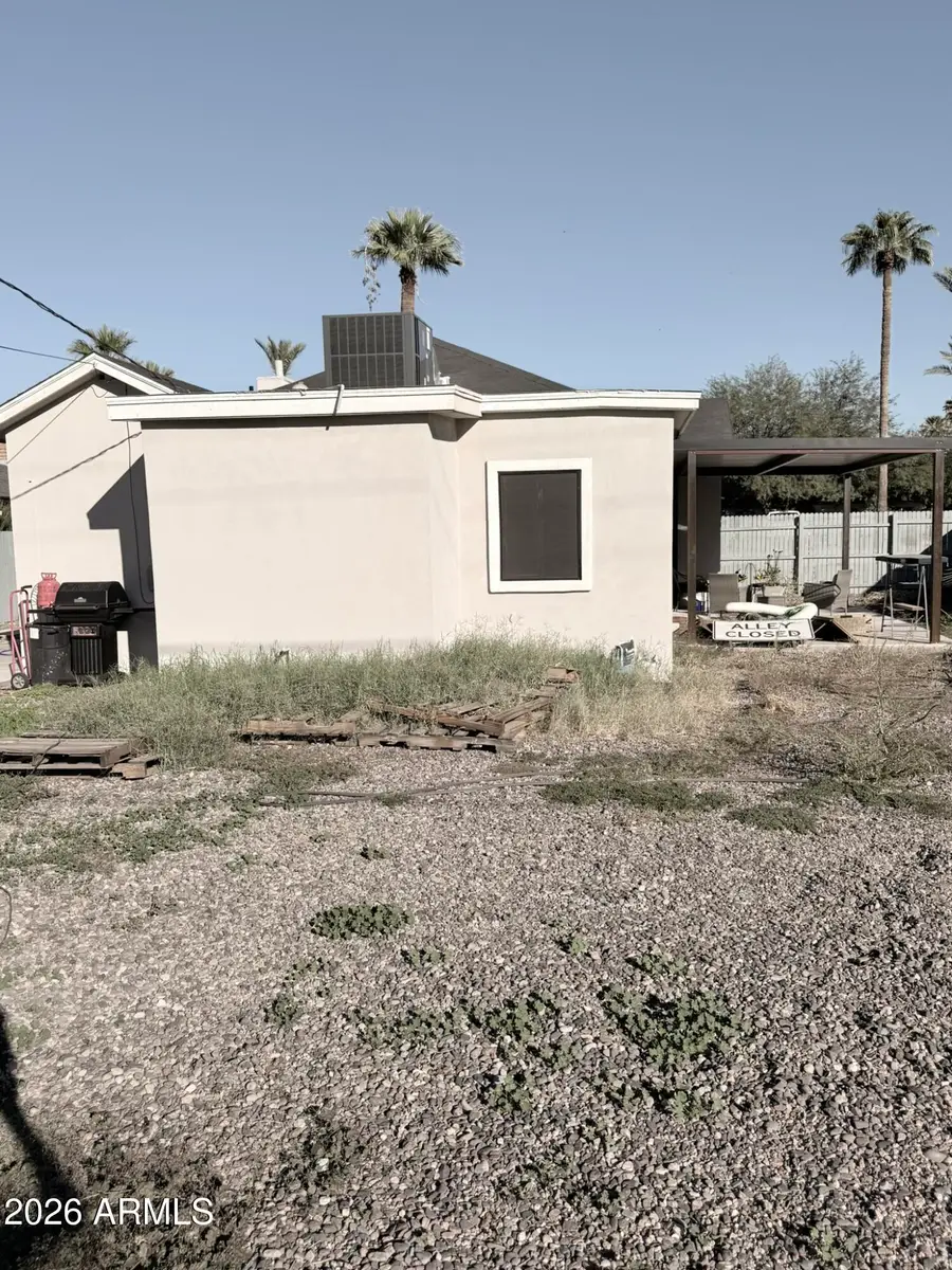 913 N Brown Avenue, Casa Grande, AZ 85122 - #3