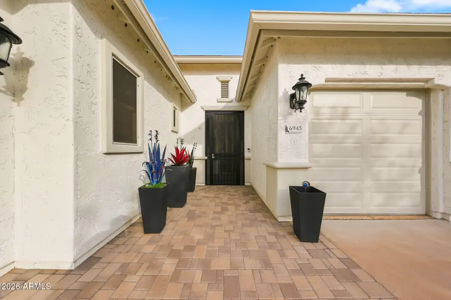6945 S Sapphire Way, Chandler, AZ 85249 - #2
