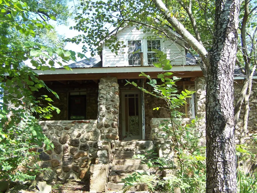 545 Ash Flat Dr, Ash Flat, AR 72542 - Image #2