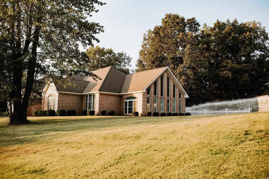 2121 Lakewood Drive, Piggott, AR 72454 - Image #3