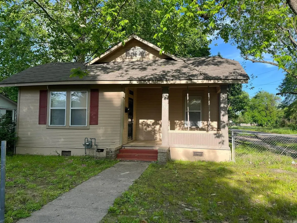 919 S Nebraska, Pine Bluff, AR 71601 - #1