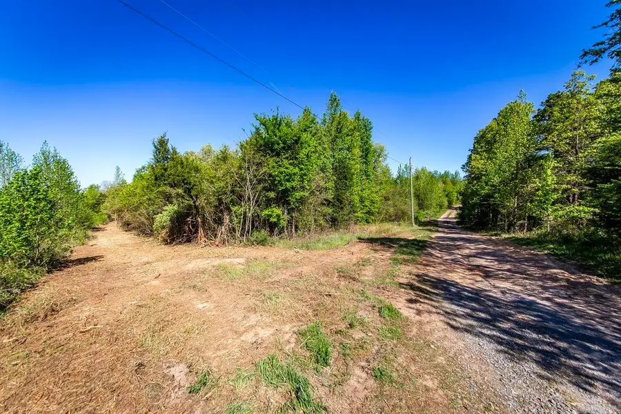 Address Withheld By Seller, Clinton, AR 72031 - Image #3