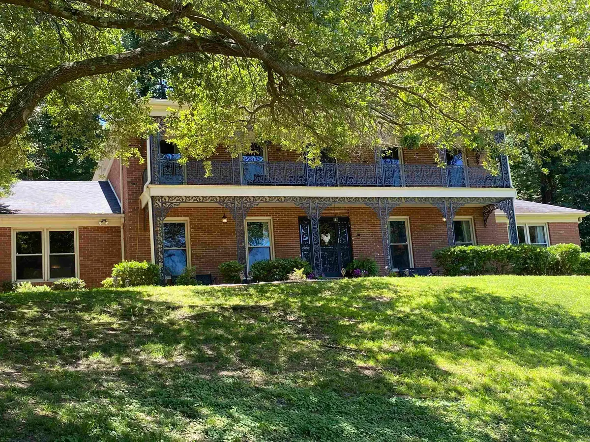 1205 Yorkshire, Helena, AR 72342 - Image #1