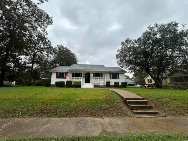 56 E Mississippi St, Marianna, AR 72360