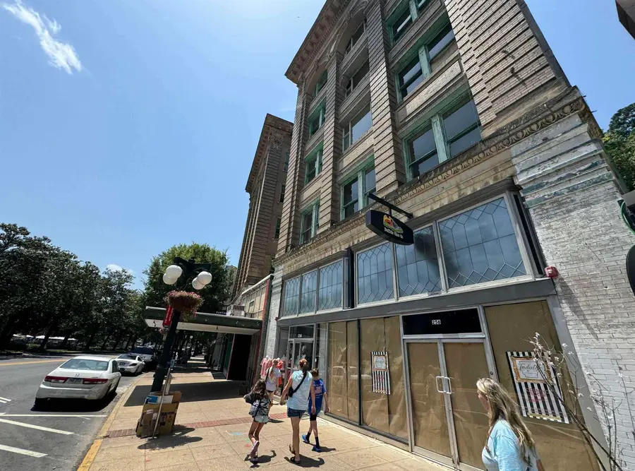 260 Central Avenue, Hot Springs, AR 71901 - Image #3