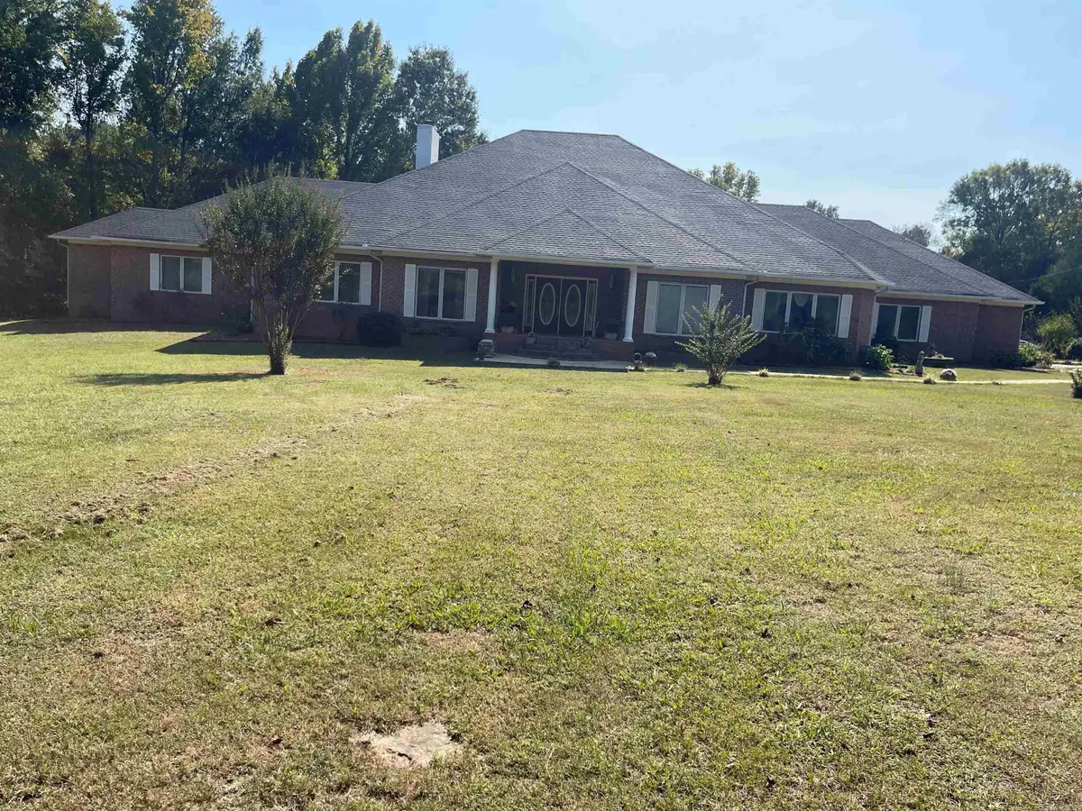 94 Givens, Morrilton, AR 72110 - Image #1