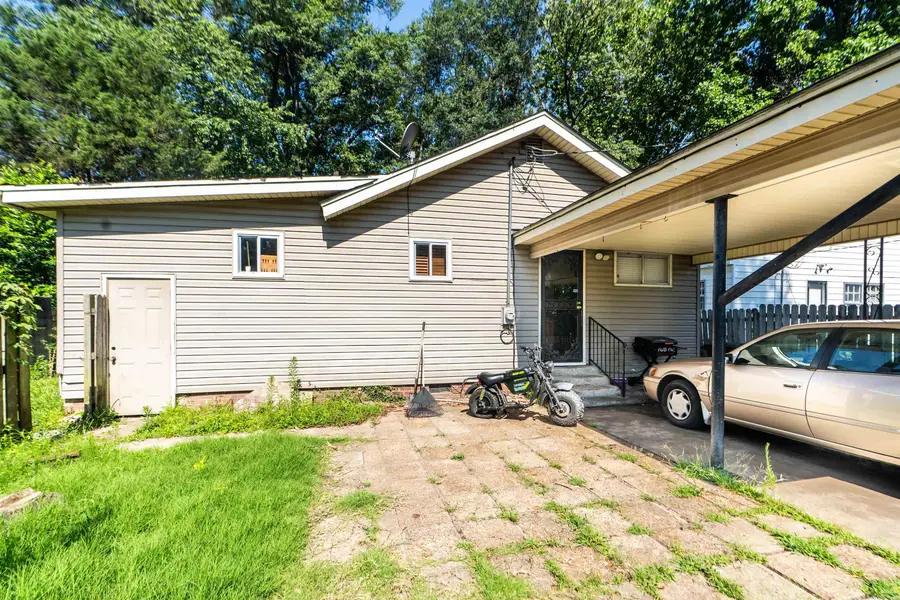 1110 N Division St, Forrest City, AR 72335 - Image #2