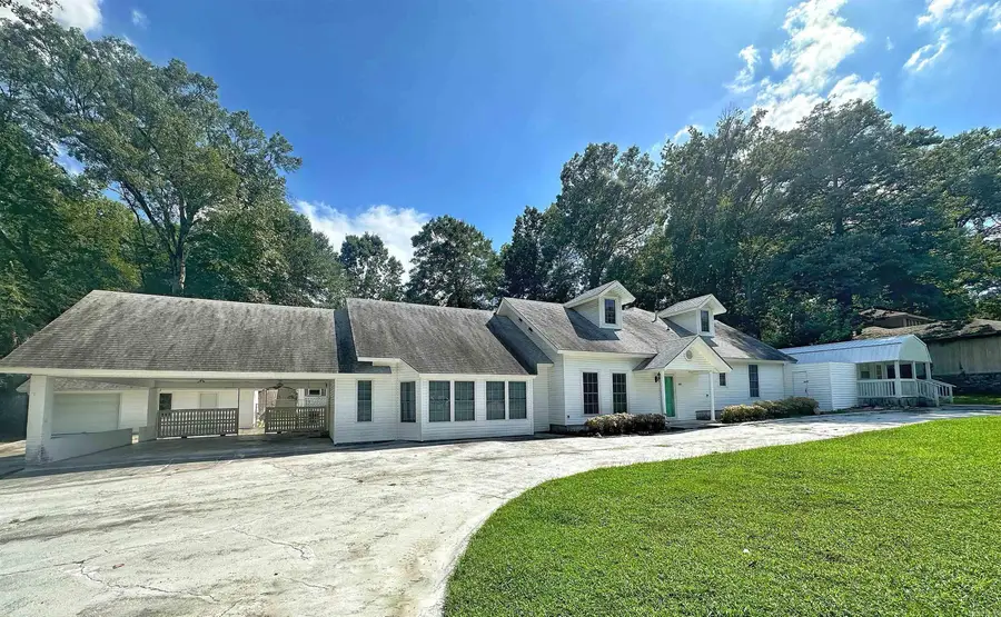 2401 Forrest Park Drive, Arkadelphia, AR 71923 - Image #2