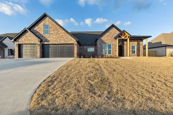 6048 Majestic Waters Drive, Benton, AR 72019