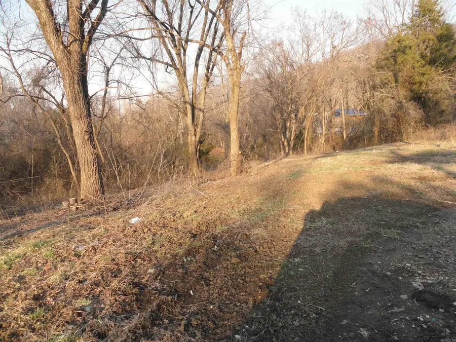 705 E Main Street, Marshall, AR 72650 - Image #3