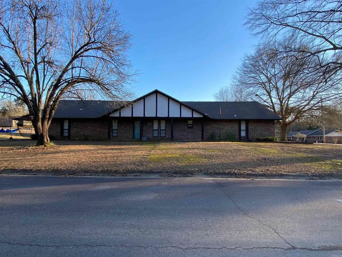 1400 Holly Street, Nashville, AR 71852 - Image #1