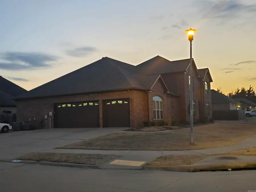 1705 Pecan Creek Drive, Conway, AR 72034 - Image #2