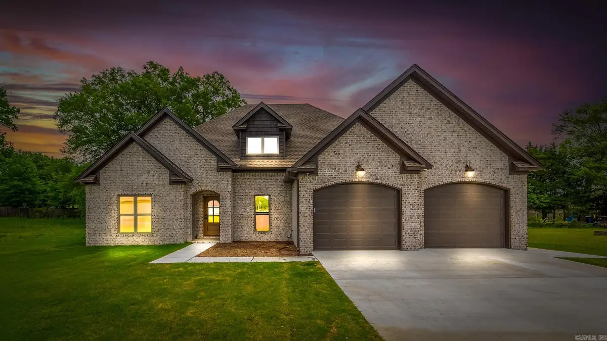 7 Sunset, Morrilton, AR 72110 - Image #1