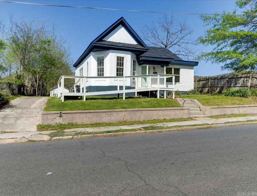 434 Linwood Avenue, Hot Springs, AR 71913 - #3