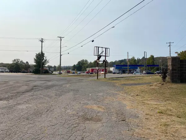 5500 Macarthur Drive, North Little Rock, AR 72118