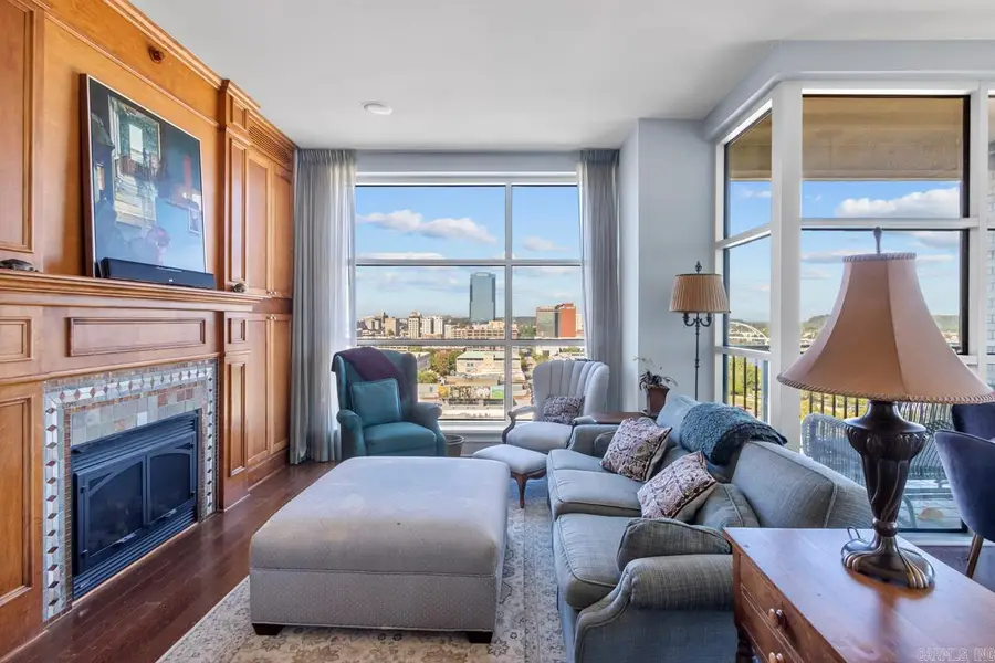 521 President Clinton #1206 Avenue #1206, Little Rock, AR 72201 - Image #2