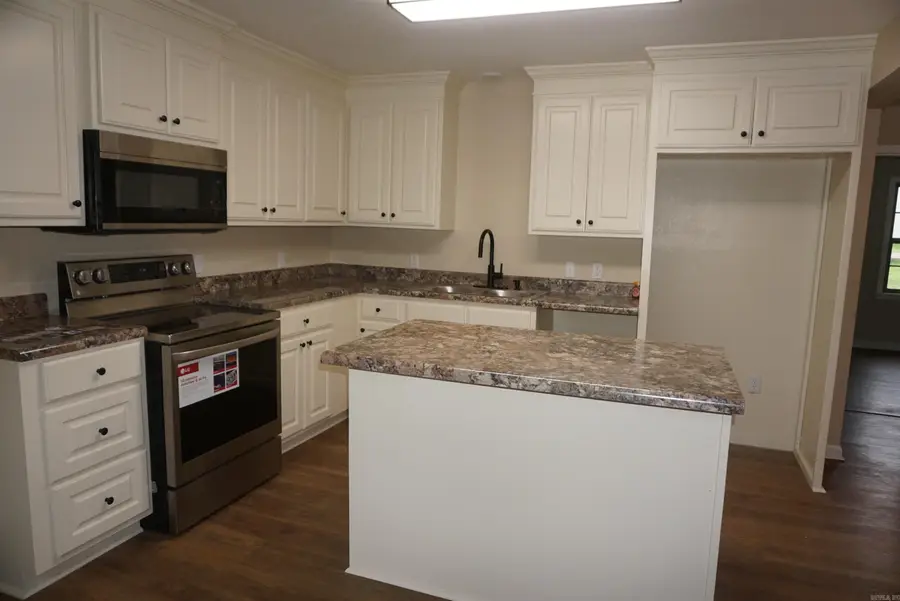 300 Clark St, Bald Knob, AR 72010 - Image #3