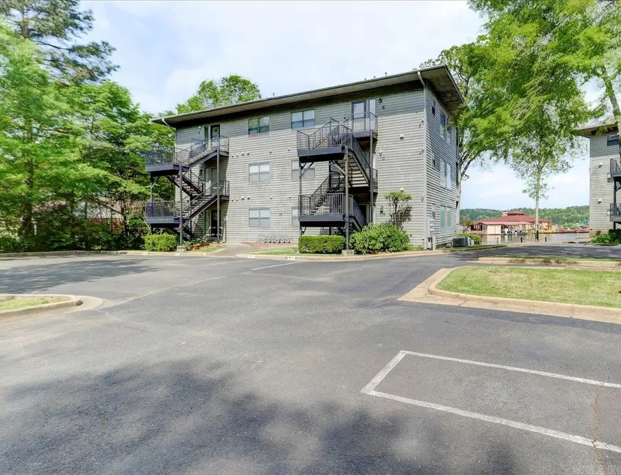 400 Farr Shores Dr #15F, Hot Springs, AR 71913 - Image #3