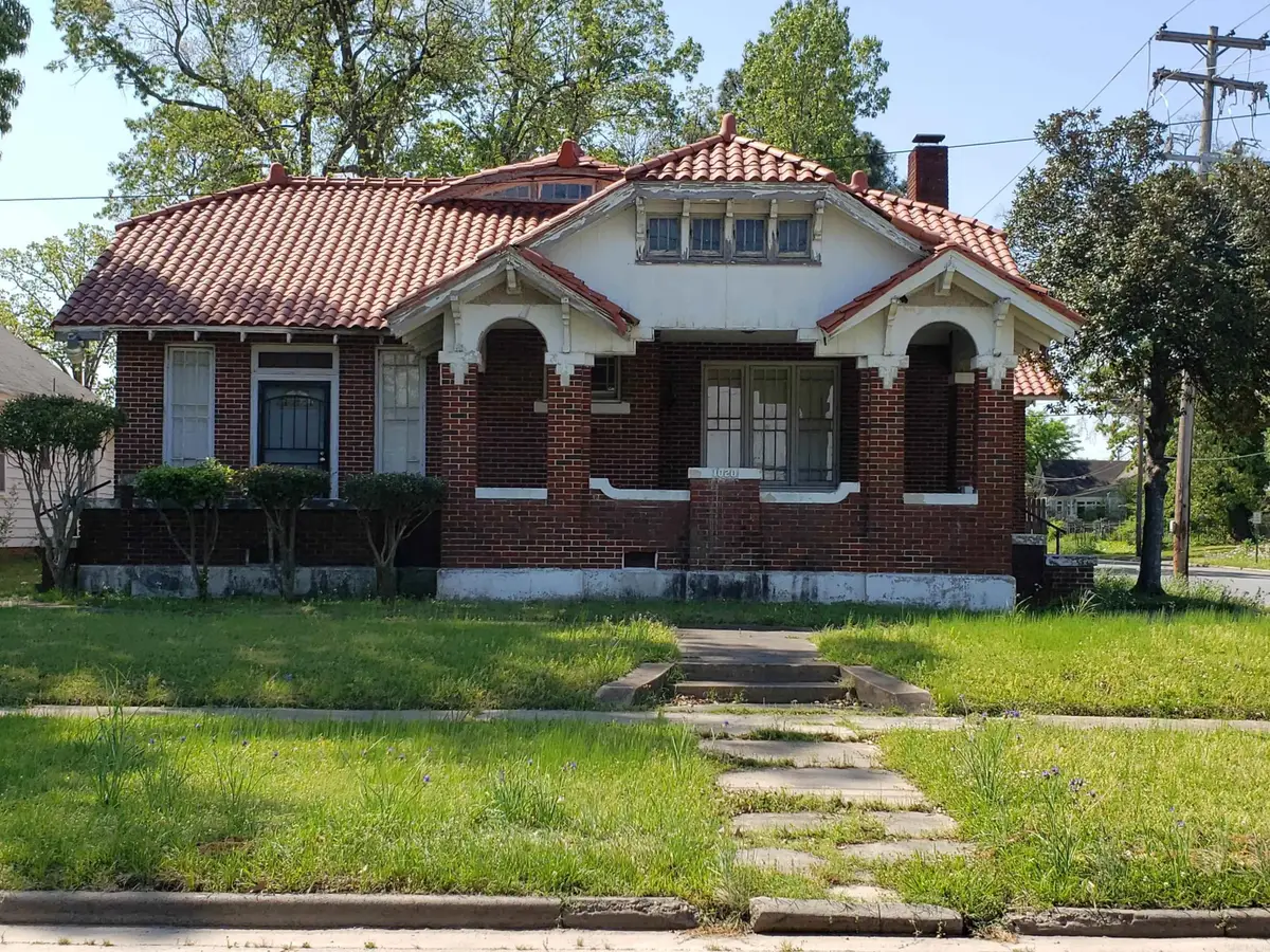 1020 W 13th Ave, Pine Bluff, AR 71603 - #1