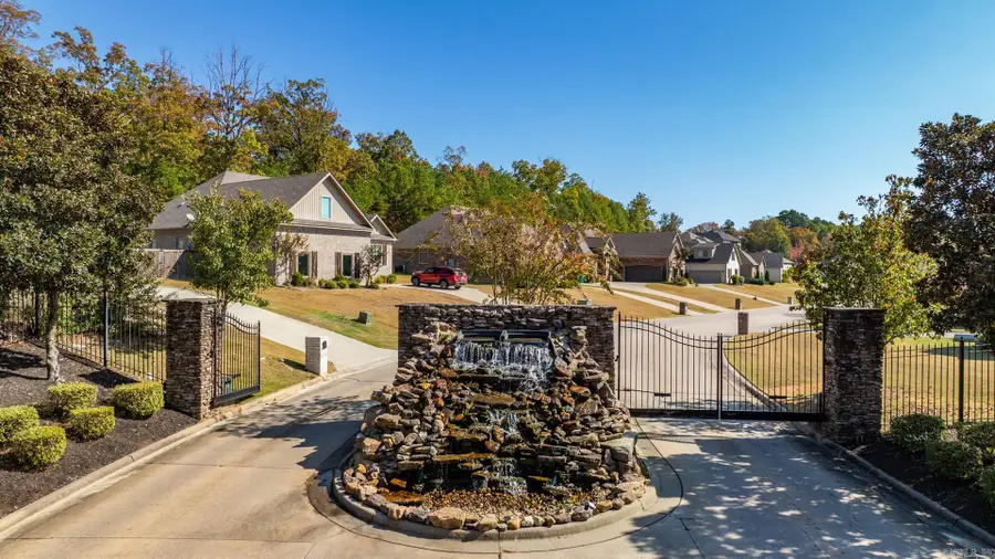 18821 Lochridge Drive, Little Rock, AR 72210 - Image #2