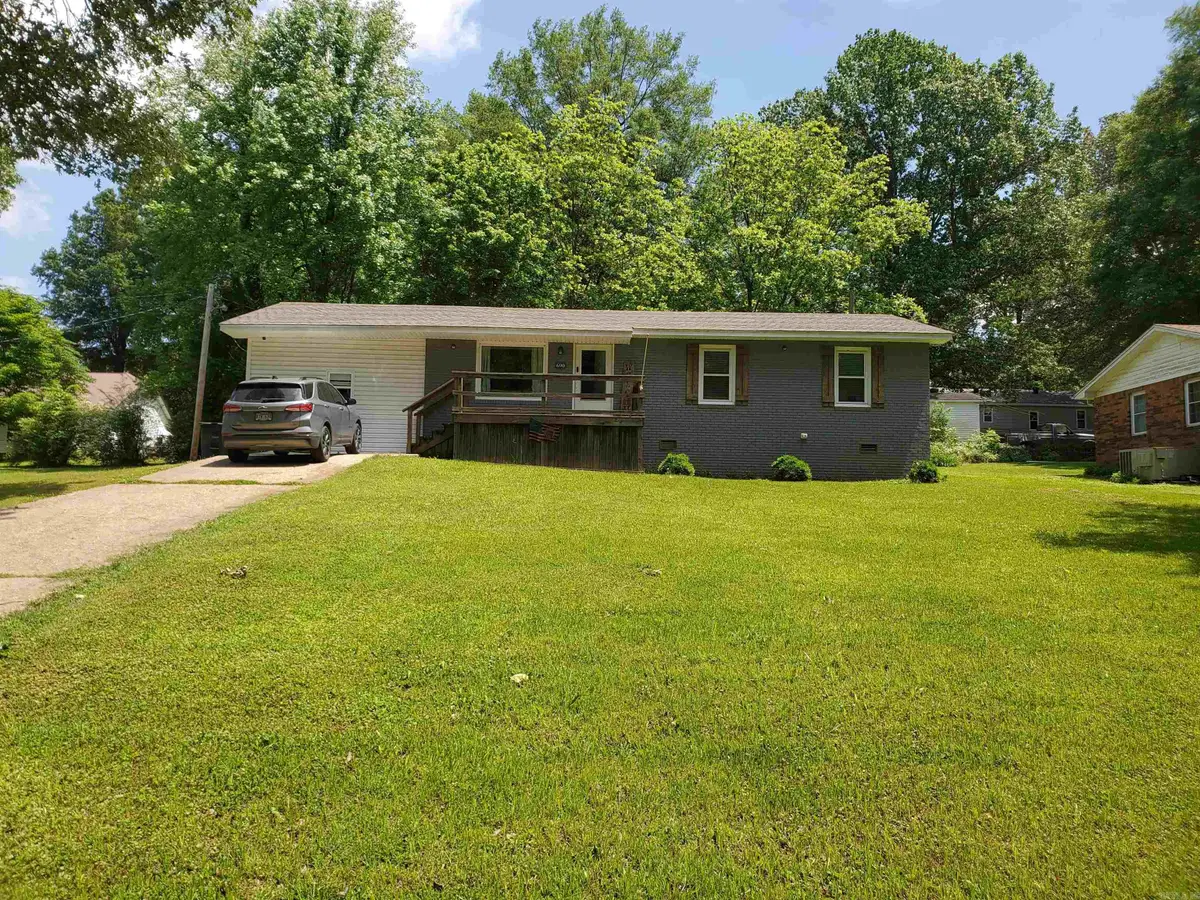 690 Redwood Drive, Piggott, AR 72454 - Image #1