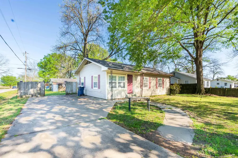 212 N Pine St, Marvell, AR 72366 - Image #2