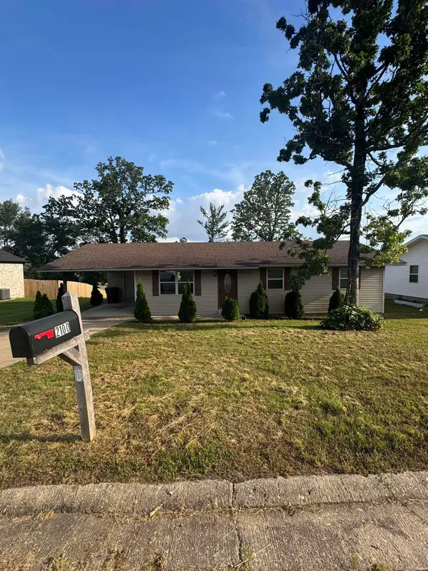 2100 Villa Ridge Drive, Paragould, AR 72461