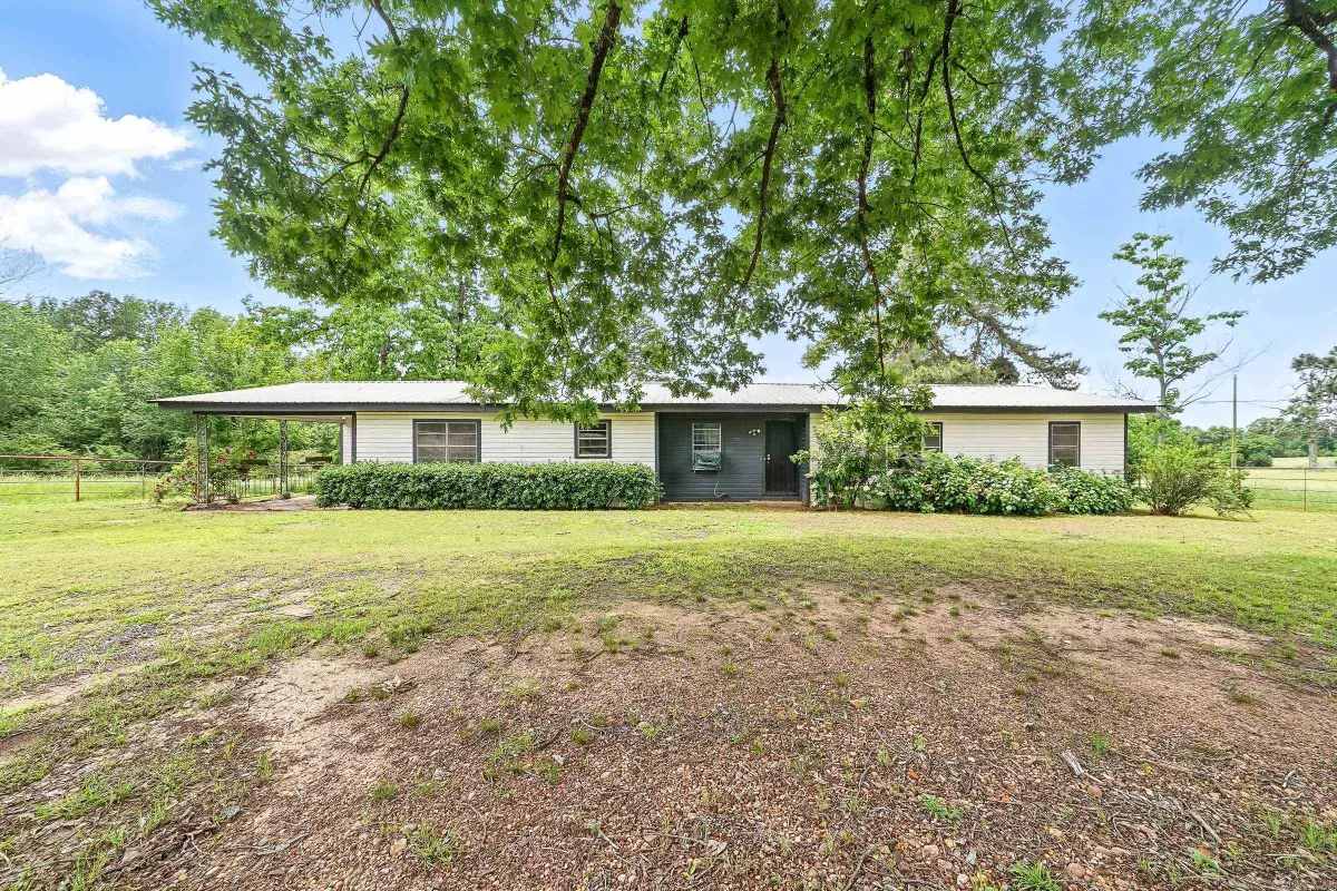 125 Wommack Lane, De Queen, AR 71832 - Image #1