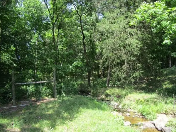 536 Battlehill Road, Umpire, AR 71971