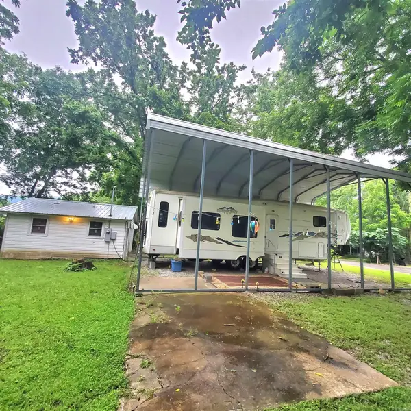 109 N Union Avenue, Mountain View, AR 72560