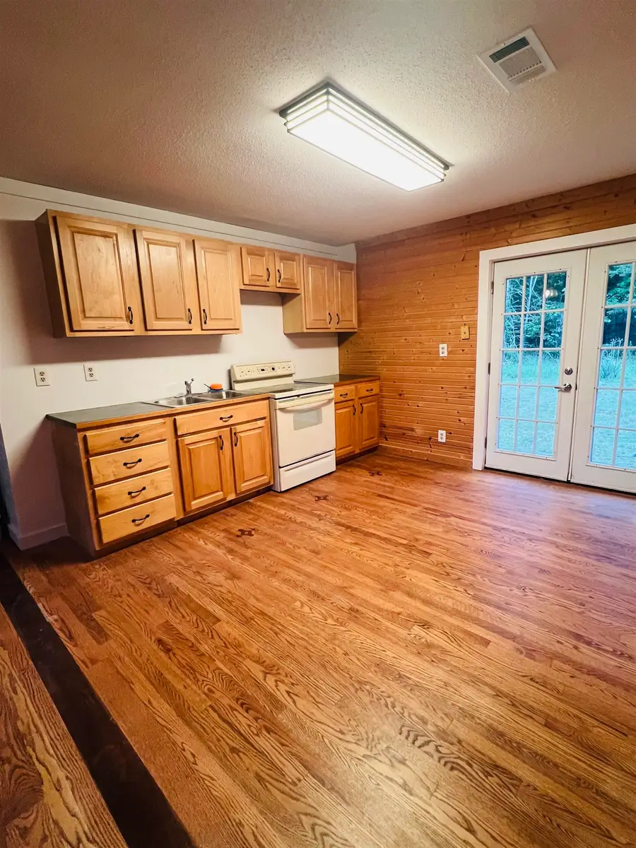 901 W Tri Lakes Drive, Horseshoe Bend, AR 72512 - Image #2