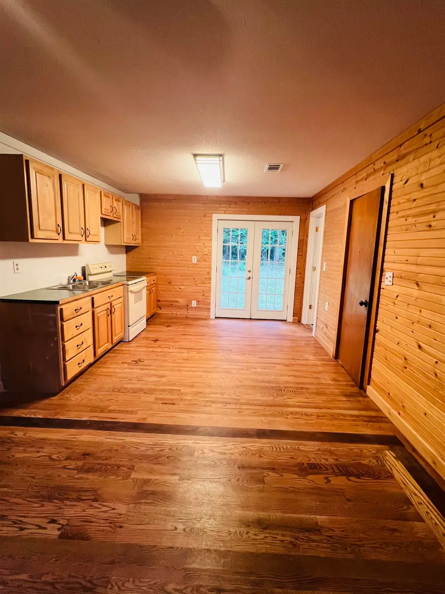 901 W Tri Lakes Drive, Horseshoe Bend, AR 72512 - Image #3