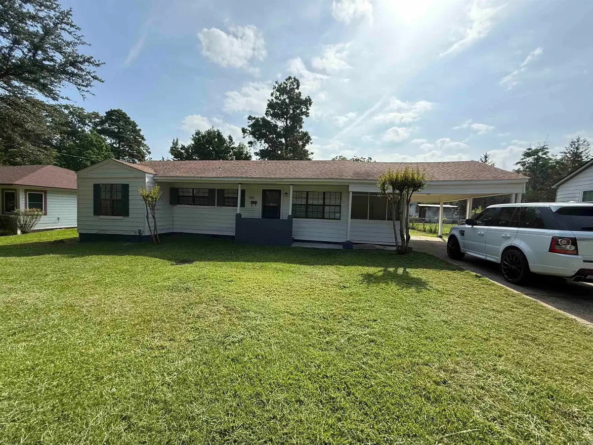 1513 Pecan Street, Hope, AR 71801 - Image #1