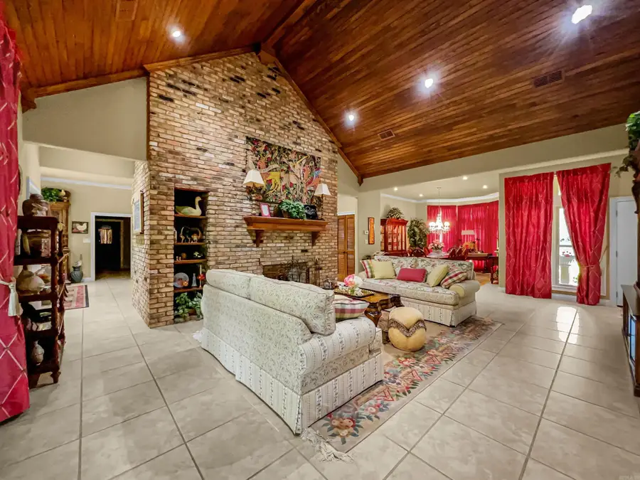 118 W Hoskins, New Boston, AR 75570 - Image #3