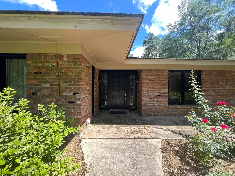 114 Mark Circle, Monticello, AR 71655 - #3