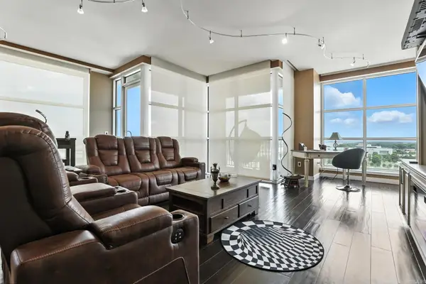 521 President Clinton Avenue #1101, Little Rock, AR 72201