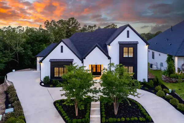 203 Haywood Drive, Little Rock, AR 72223