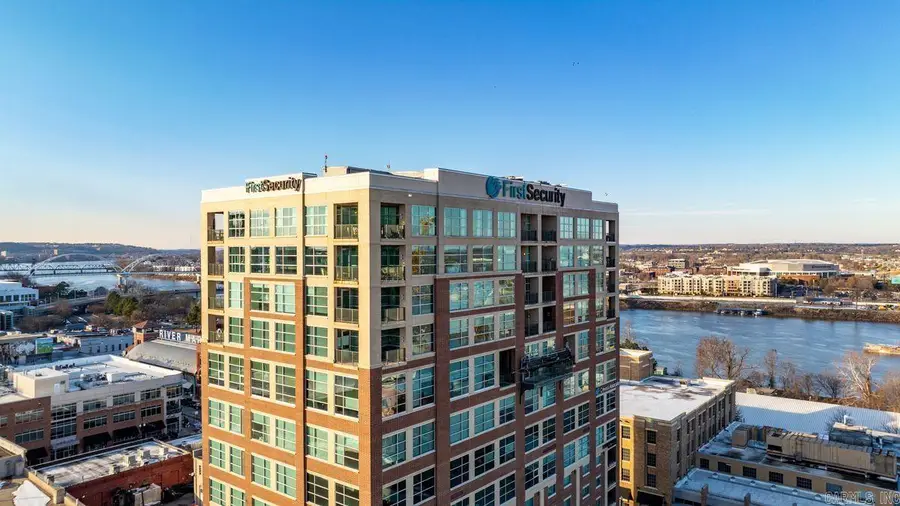 521 E President Clinton Ave Avenue #1402, Little Rock, AR 72201 - Image #3